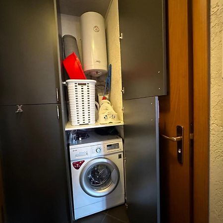 Apartment Lavender, Near To Airport София Экстерьер фото
